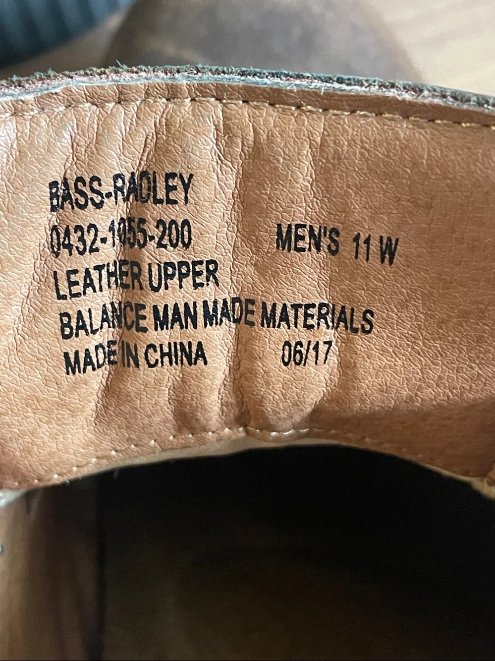 Bass & Co Bass Men’s Radley Chukka Brown Leather Boots Size 11 W
